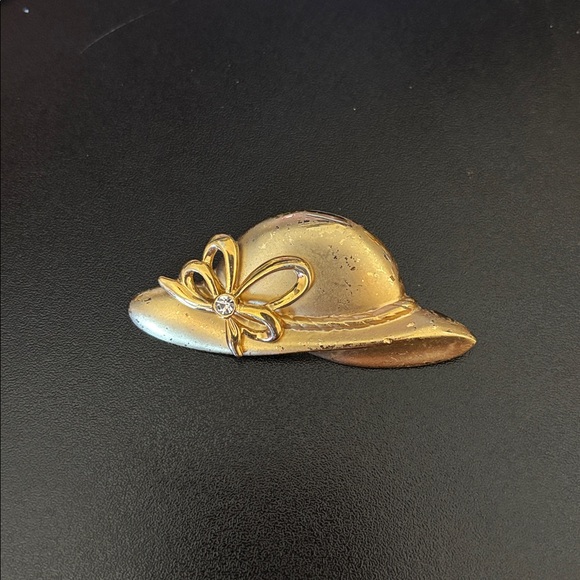 Vintage gold ribbon hat brooch - Picture 1 of 2